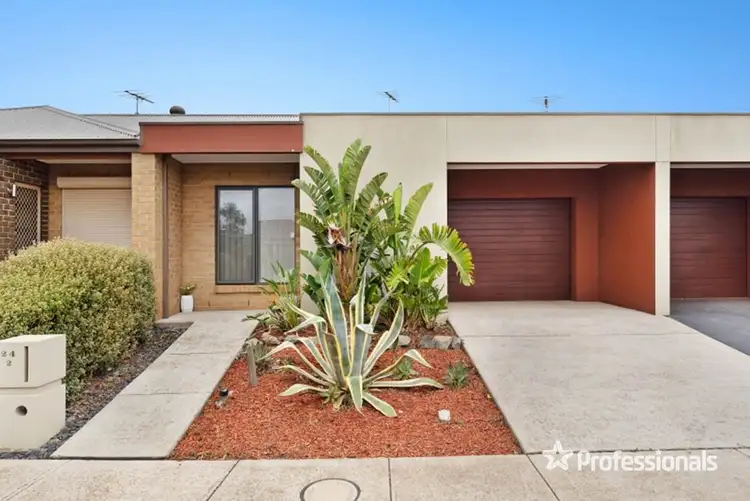 2/24 Tyler Crescent, Tarneit VIC 3029