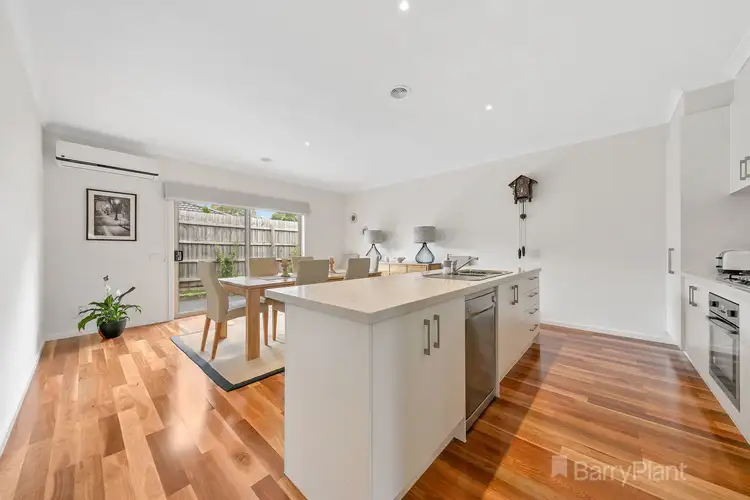 2/30 John Street, Pakenham VIC 3810