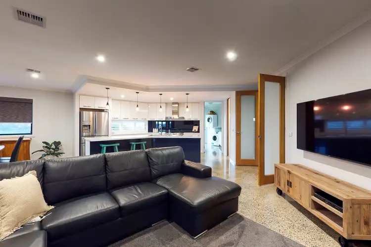 Fifth view of Homely house listing, 6 Tudor Court, Traralgon VIC 3844