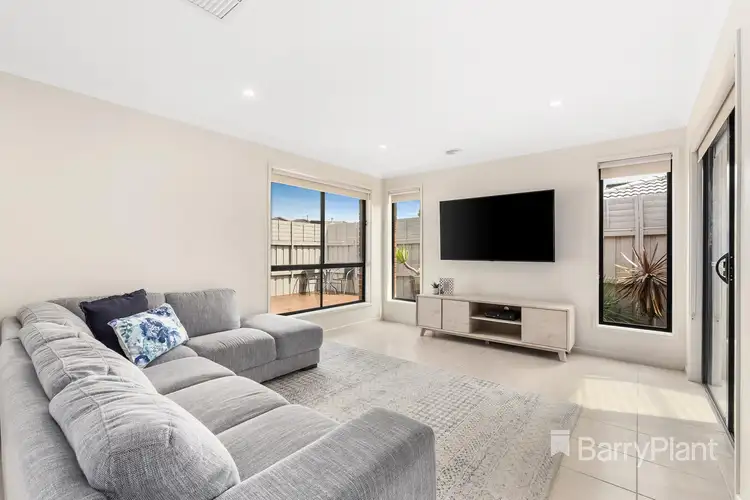 Second view of Homely house listing, 6 Malindi Court, South Morang VIC 3752