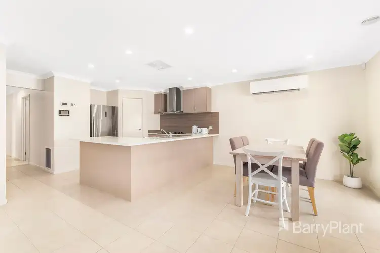 Fourth view of Homely house listing, 6 Malindi Court, South Morang VIC 3752