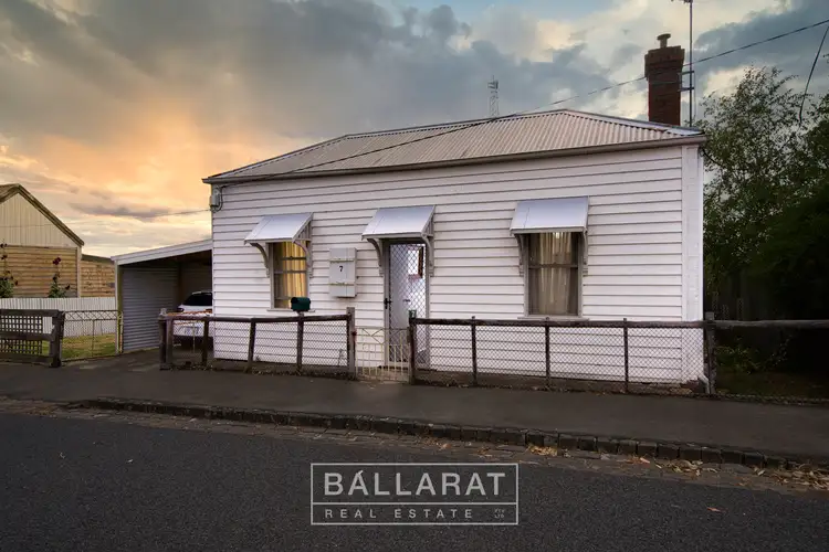 7 Little Clyde Street, Soldiers Hill VIC 3350