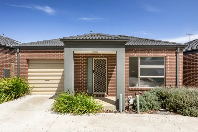 9/41-45 Valencia Circuit, Cranbourne VIC 3977