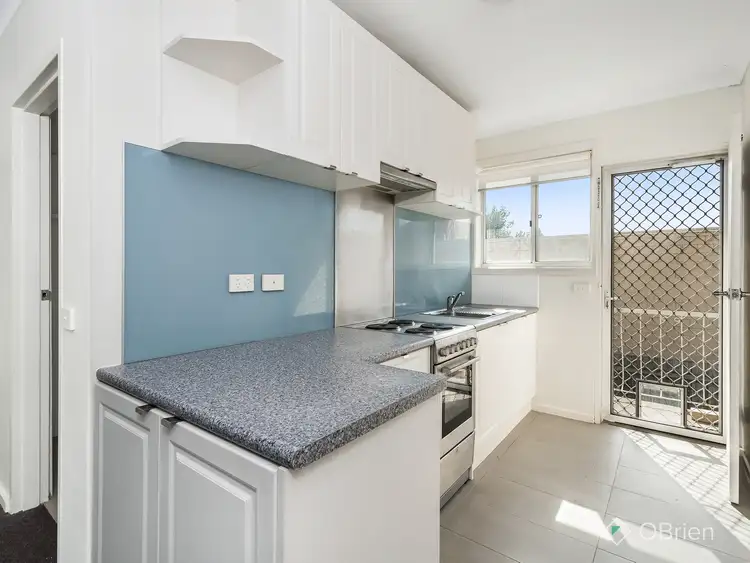 Fourth view of Homely apartment listing, 2/127 Beach Street, Frankston VIC 3199