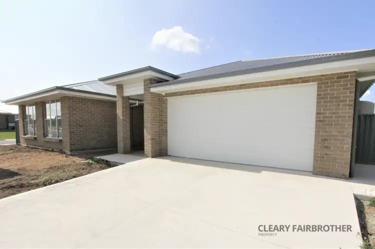 7 Lew Avenue, Eglinton NSW 2795