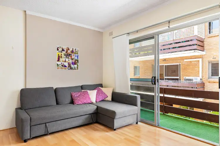 Third view of Homely apartment listing, 3/6 Richmond Avenue, Dee Why NSW 2099