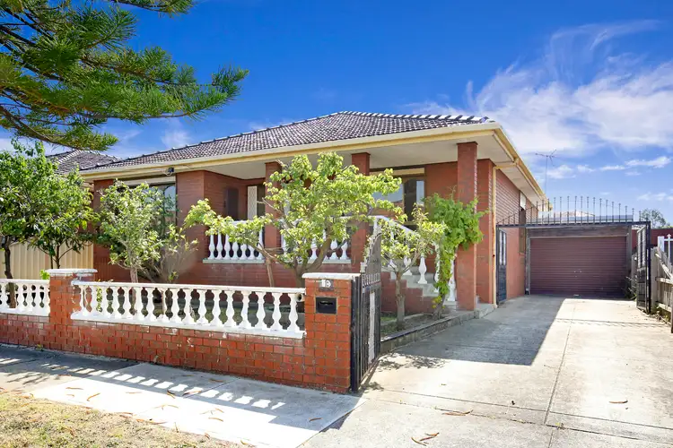 18 Fernshaw Street, Thomastown VIC 3074