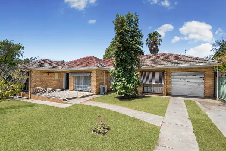 27 Park Street, Strathdale VIC 3550