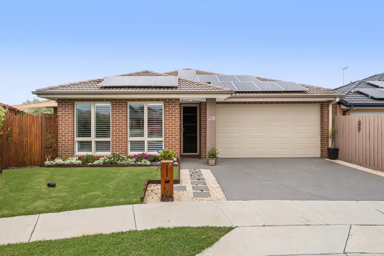 29 Sandstone Circuit, Carrum Downs VIC 3201