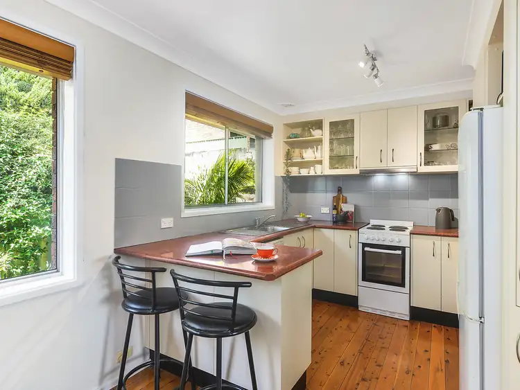 Fourth view of Homely house listing, 210 Waples Road, Farmborough Heights NSW 2526