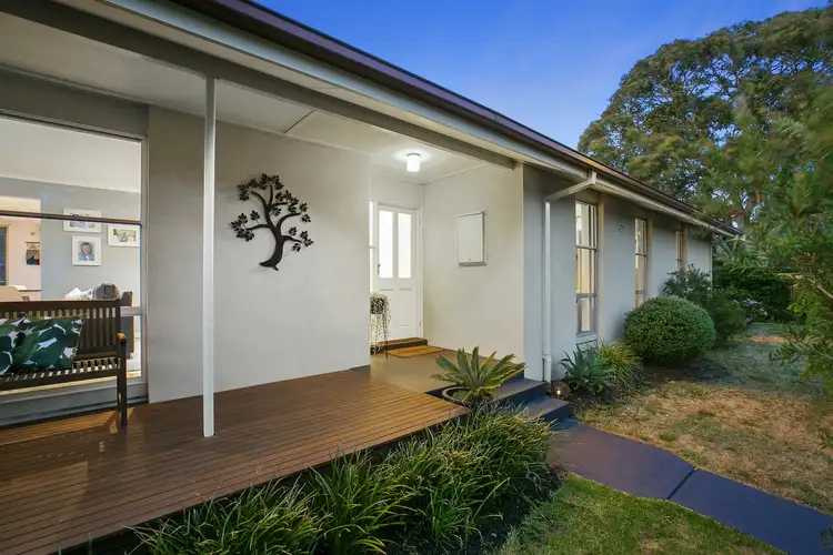 27 Illowa Street, Mornington VIC 3931