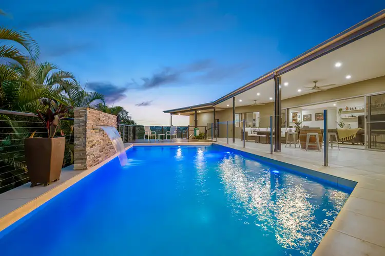 2 Heslop Place, Burnside QLD 4560