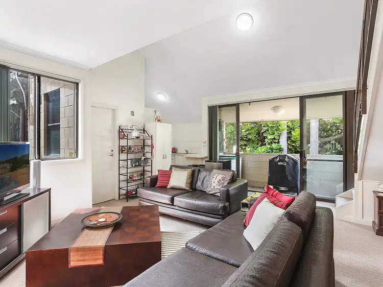 2/101 Cathedral Street, Woolloomooloo NSW 2011