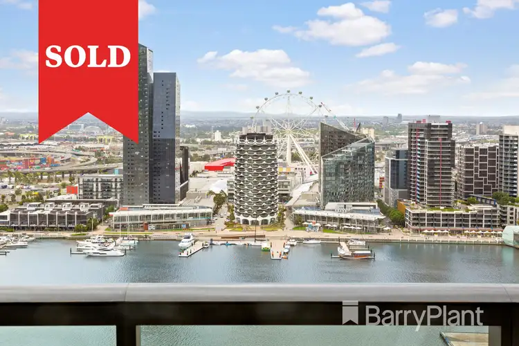 263/8 Waterside Place, Docklands VIC 3008