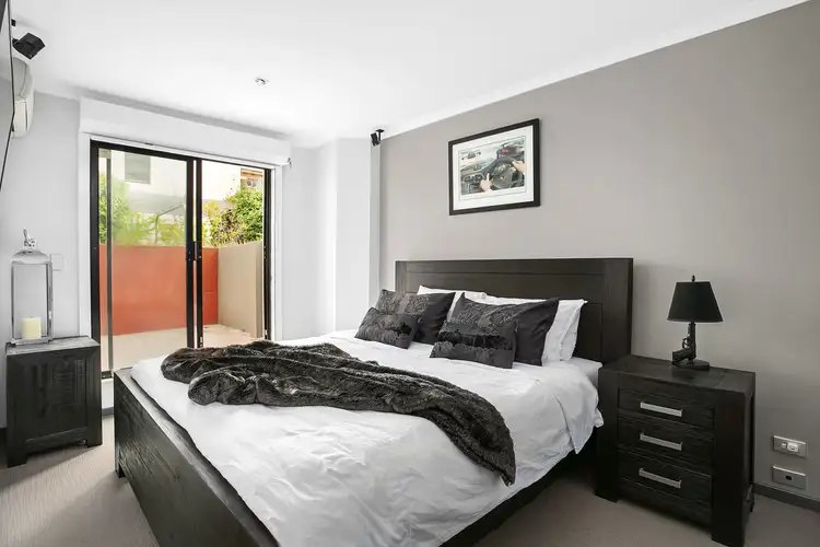 Third view of Homely apartment listing, 22/26 McElhone Street, Woolloomooloo NSW 2011
