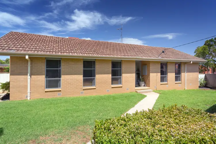 Second view of Homely house listing, 2 Skipton Court, Wodonga VIC 3690