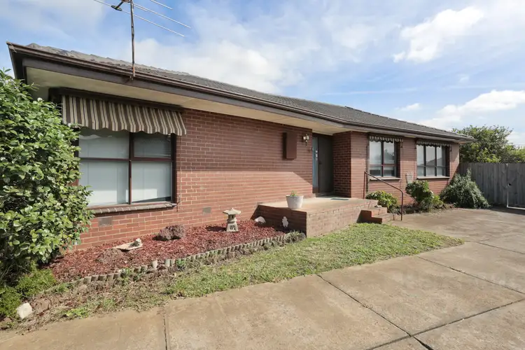Third view of Homely house listing, 11 Ella Court, Lalor VIC 3075