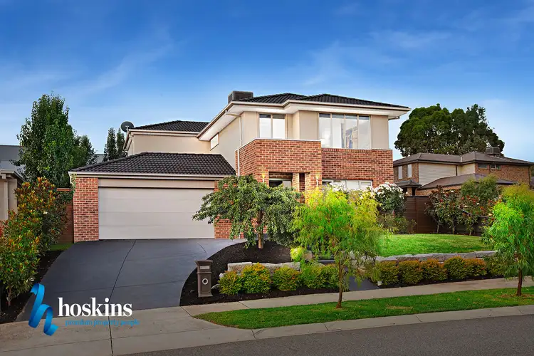 18 Auburn Grove, Croydon South VIC 3136
