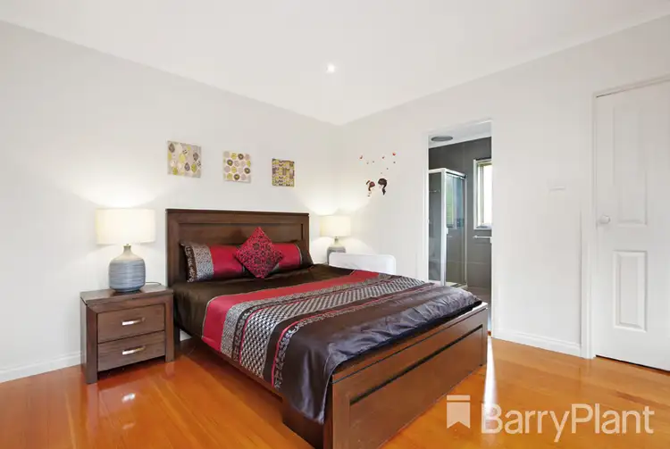 Fifth view of Homely house listing, 11 Pleasant Close, Mill Park VIC 3082