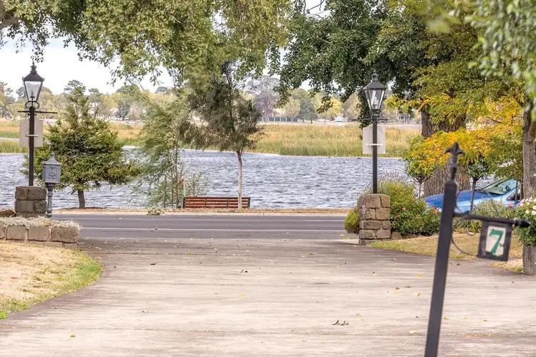 Main view of Homely unit listing, 7/464 Wendouree Parade, Lake Wendouree VIC 3350