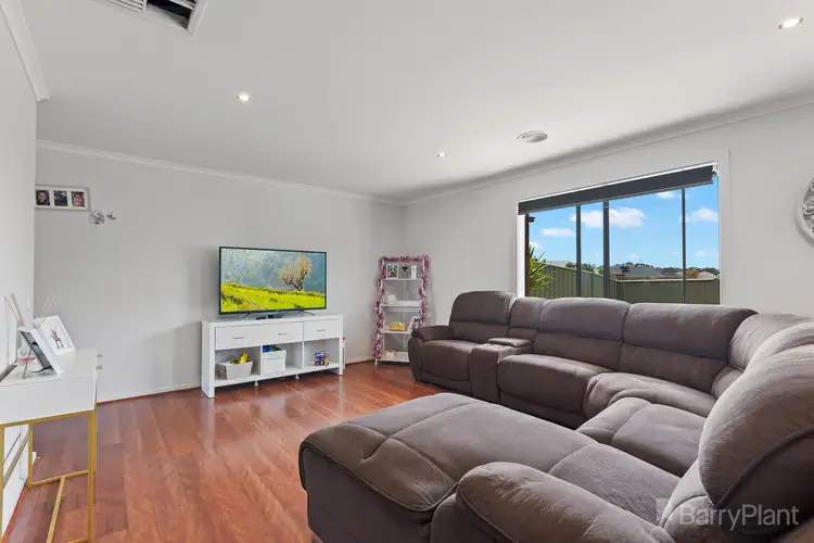 Second view of Homely house listing, 6 Aurora Place, Epsom VIC 3551