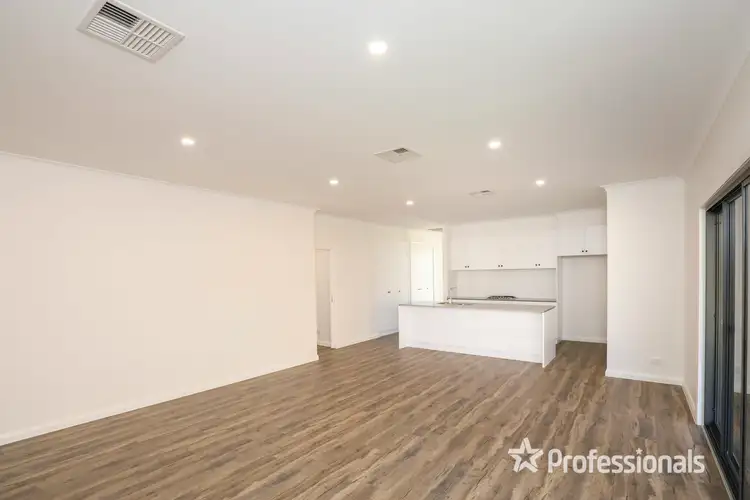 Sixth view of Homely house listing, 52 Bridge Way, Mildura VIC 3500