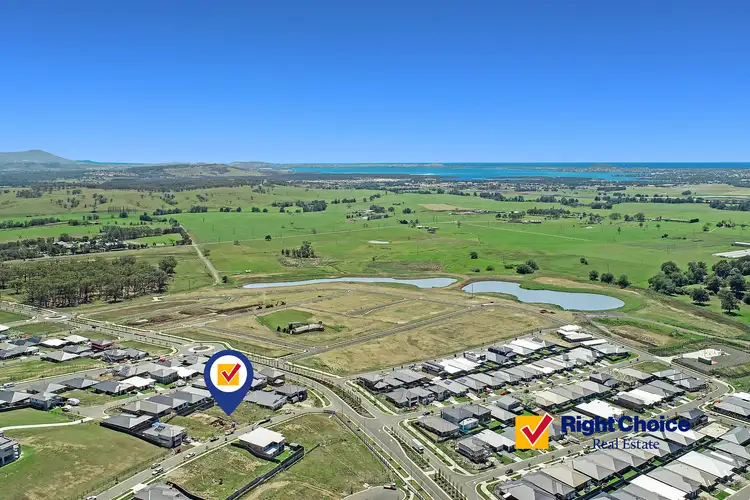 8 Flannery Drive, Calderwood NSW 2527
