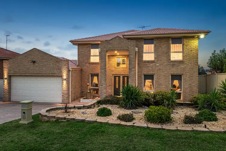 8 Rossiville Place, Glen Alpine NSW 2560