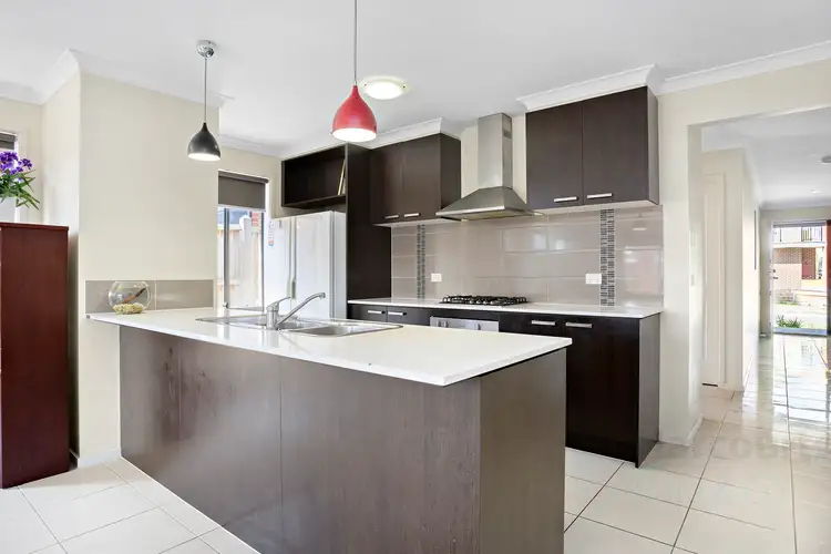 Second view of Homely house listing, 15 Paramount Rise, Wollert VIC 3750