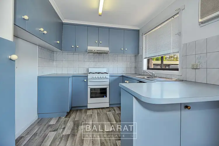 Fifth view of Homely unit listing, 1/17 Pekin Road, Maryborough VIC 3465