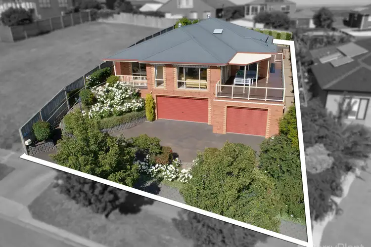 Second view of Homely house listing, 40 Highland Drive, Pakenham VIC 3810