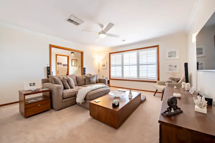 63 Windsor Parade, Dubbo NSW 2830