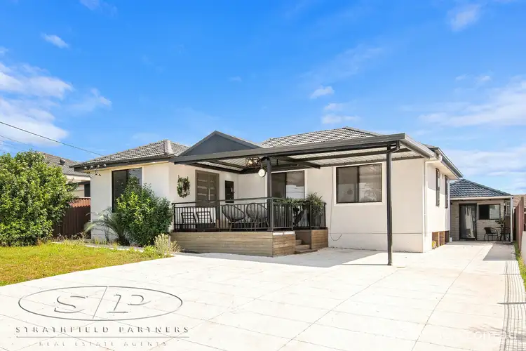 15 Catherine Avenue, Lurnea NSW 2170