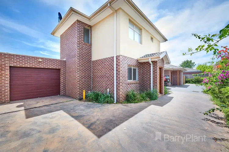 2/5 Elray Avenue, Dandenong VIC 3175