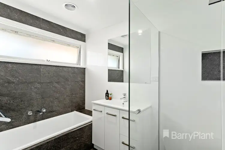 Sixth view of Homely unit listing, 1/3 Dumfries Way, Wantirna VIC 3152