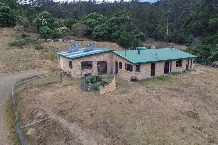 760 Roaring Beach Road, Nubeena TAS 7184