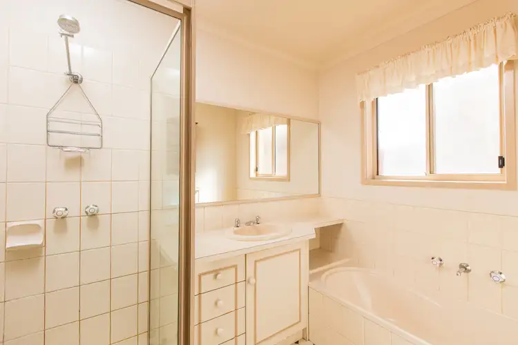 Sixth view of Homely townhouse listing, 4A Nancy Court, Mildura VIC 3500