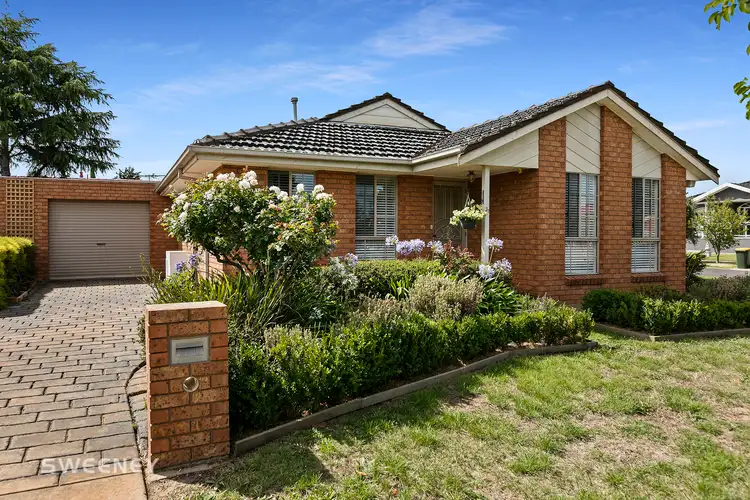 27 Saratoga Crescent, Keilor Downs VIC 3038