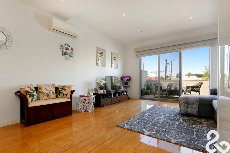 Main view of Homely apartment listing, 2/372 Bell Street, Preston VIC 3072