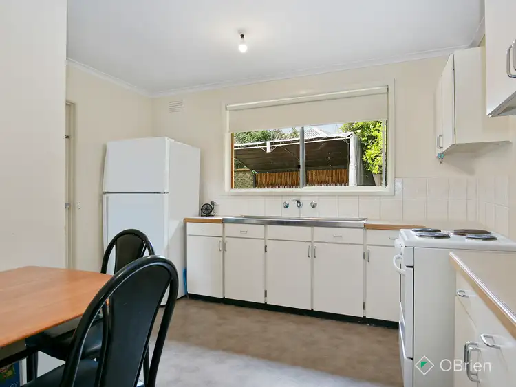 Third view of Homely house listing, 5 Nesbit Court, Frankston VIC 3199