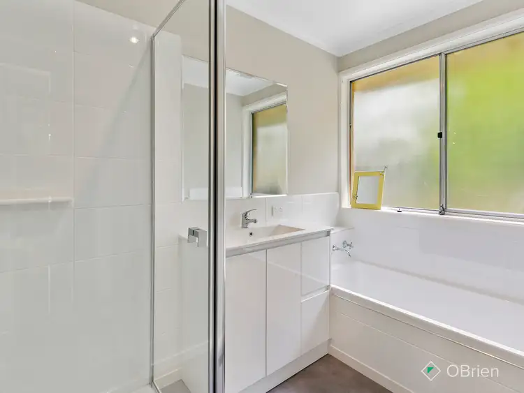 Fourth view of Homely house listing, 5 Nesbit Court, Frankston VIC 3199