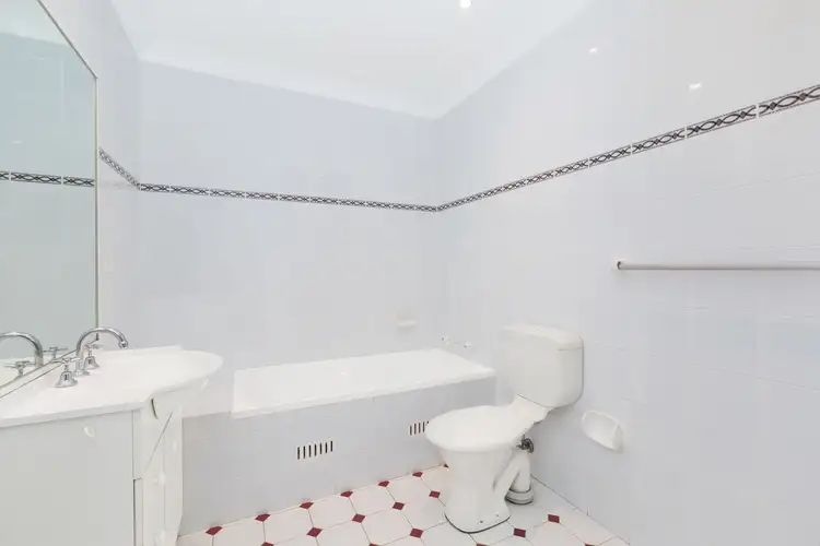 Fourth view of Homely apartment listing, 11/66-70 Talara Road, Gymea NSW 2227