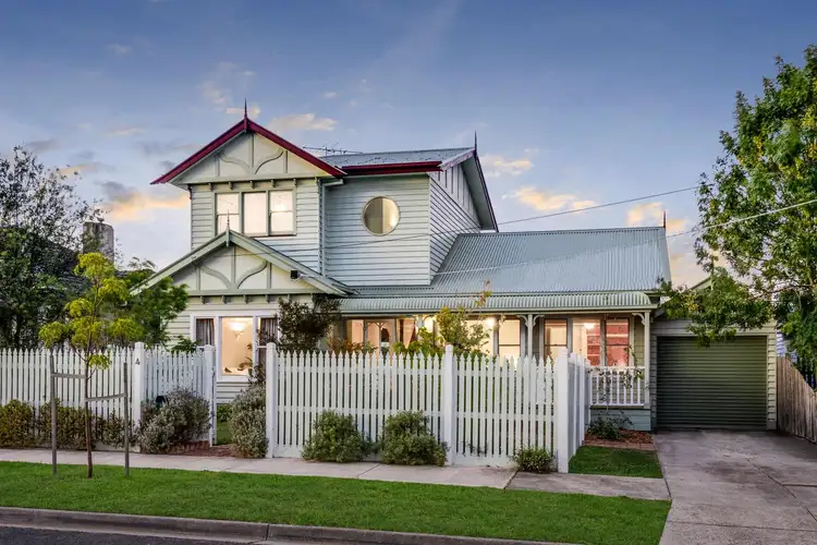 4 Pavo Street, Belmont VIC 3216