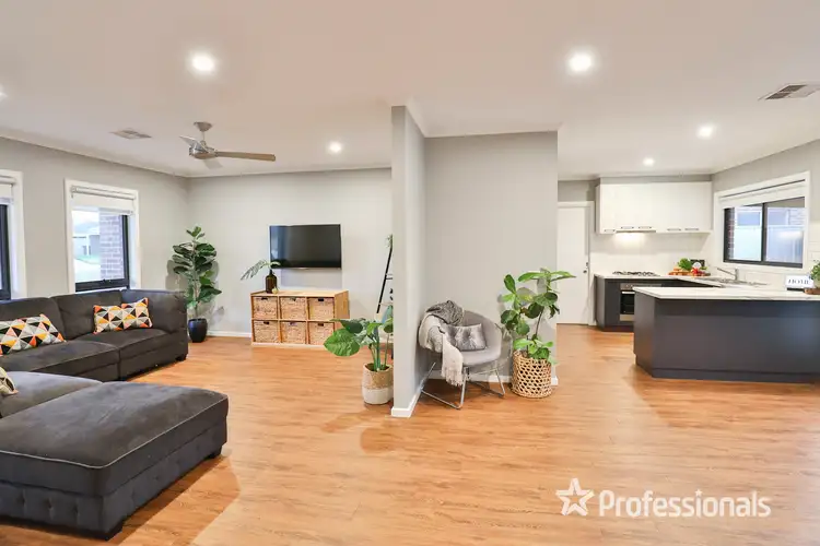 Sixth view of Homely house listing, 19 Central Park Drive, Mildura VIC 3500