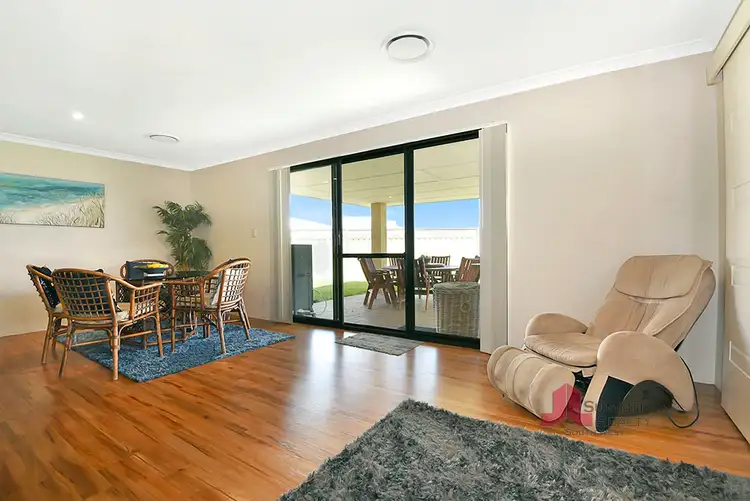 Sixth view of Homely house listing, 35 Tuscany Green, Binningup WA 6233