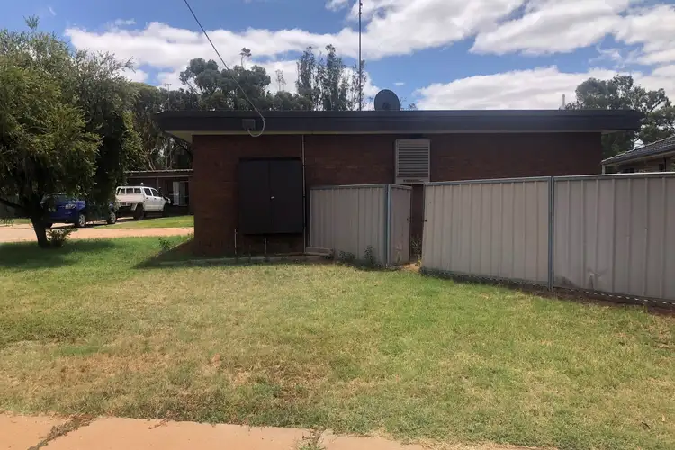 Third view of Homely block of units listing, 1-4/7 Carolyn Court, Robinvale VIC 3549