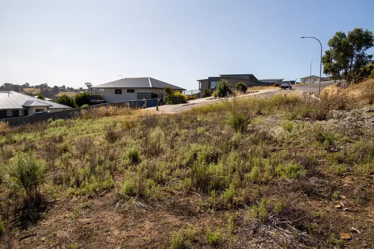 6 Tomarah Crescent, Devonport TAS 7310