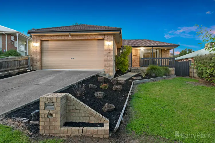 18 McGill Court, Pakenham VIC 3810