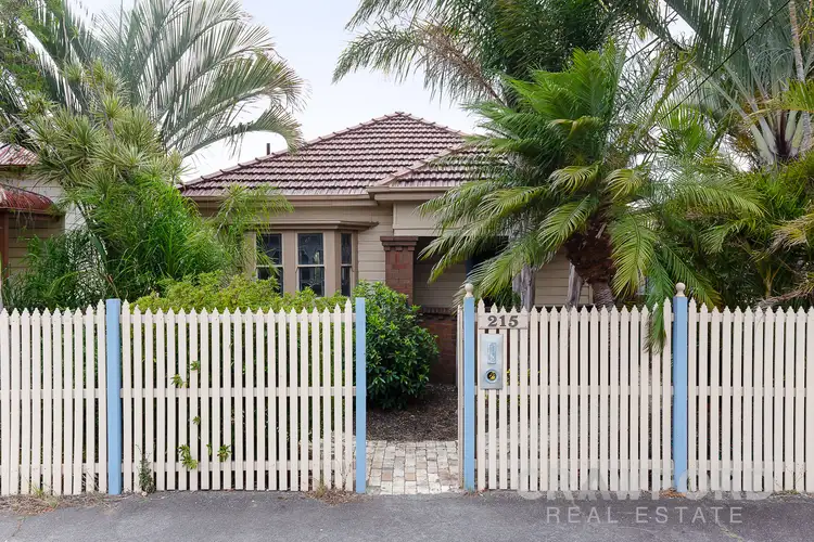 215 Broadmeadow Road, Broadmeadow NSW 2292