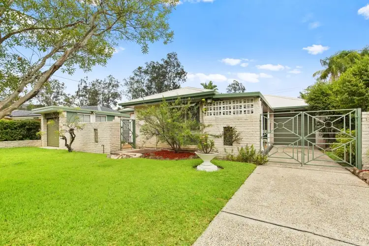 24 Uratta Street, West Gosford NSW 2250